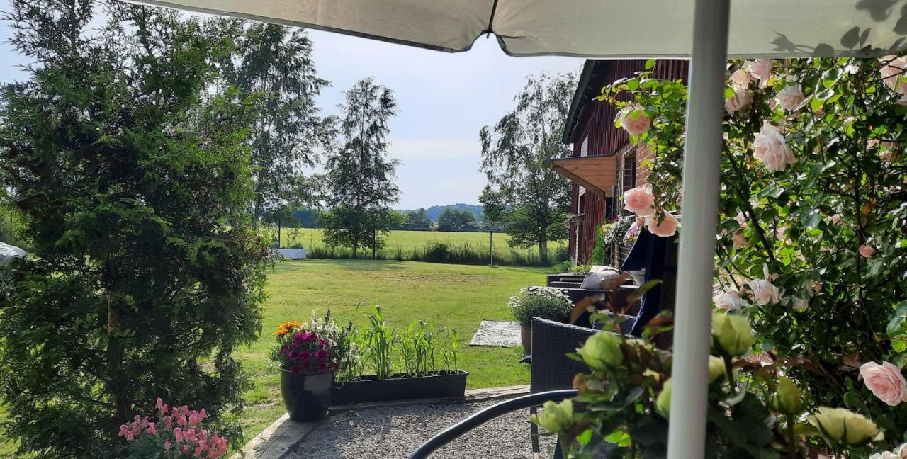 Rya B & -B Tollarp Laegenhetsboende Buitenkant foto